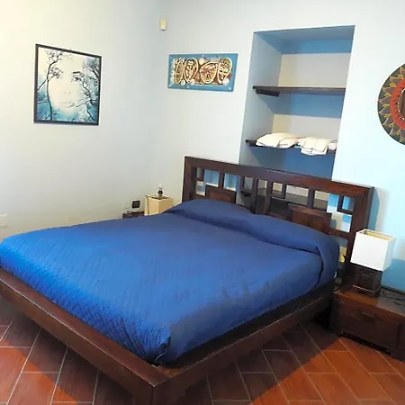Palazzo Conforti Tree House Bed & Breakfast Marano Marchesato