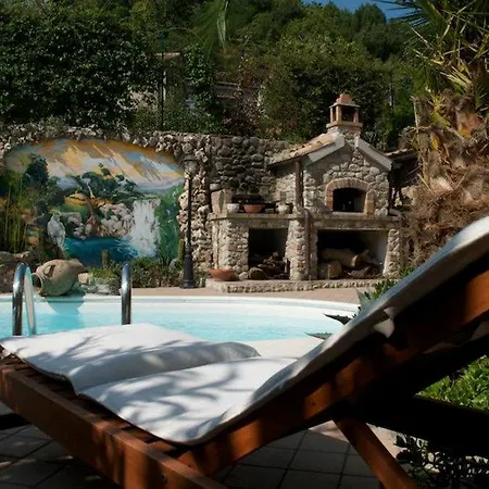 Bed & Breakfast Palazzo Conforti Tree House *