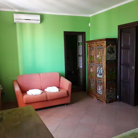 Palazzo Conforti Tree House Bed & Breakfast Marano Marchesato