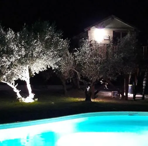 Palazzo Conforti Tree House Alojamento de Acomodação e Pequeno-almoço Marano Marchesato