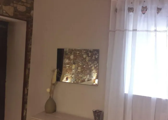 Alojamento de Acomodação e Pequeno-almoço Palazzo Conforti Tree House Marano Marchesato